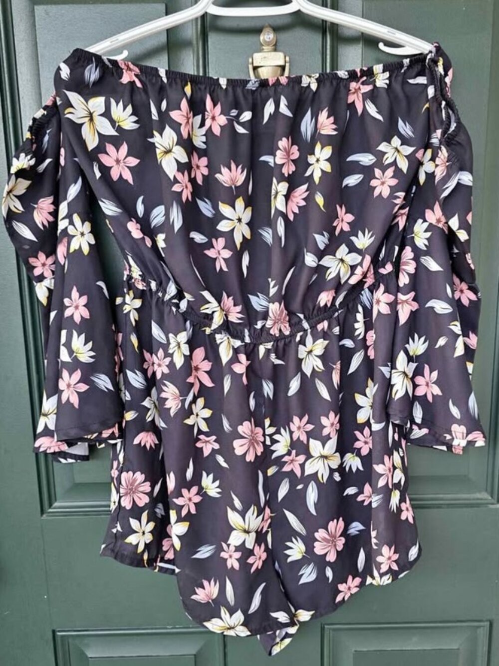 Womens Medium Black Floral Off The Shoulder Bell Sleeve Romper M